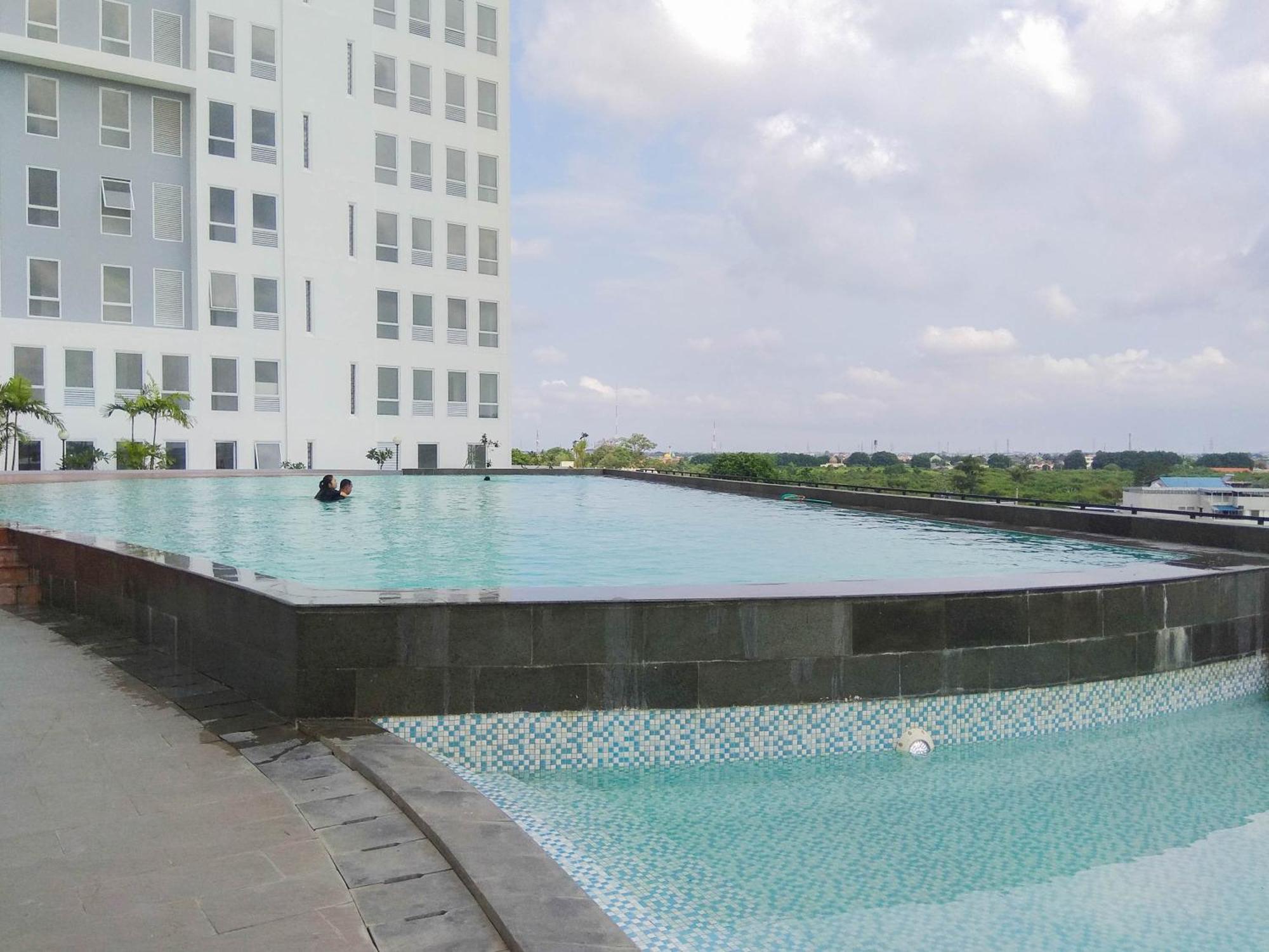 Comfort At Patraland Urbano By Travelio Apartemen